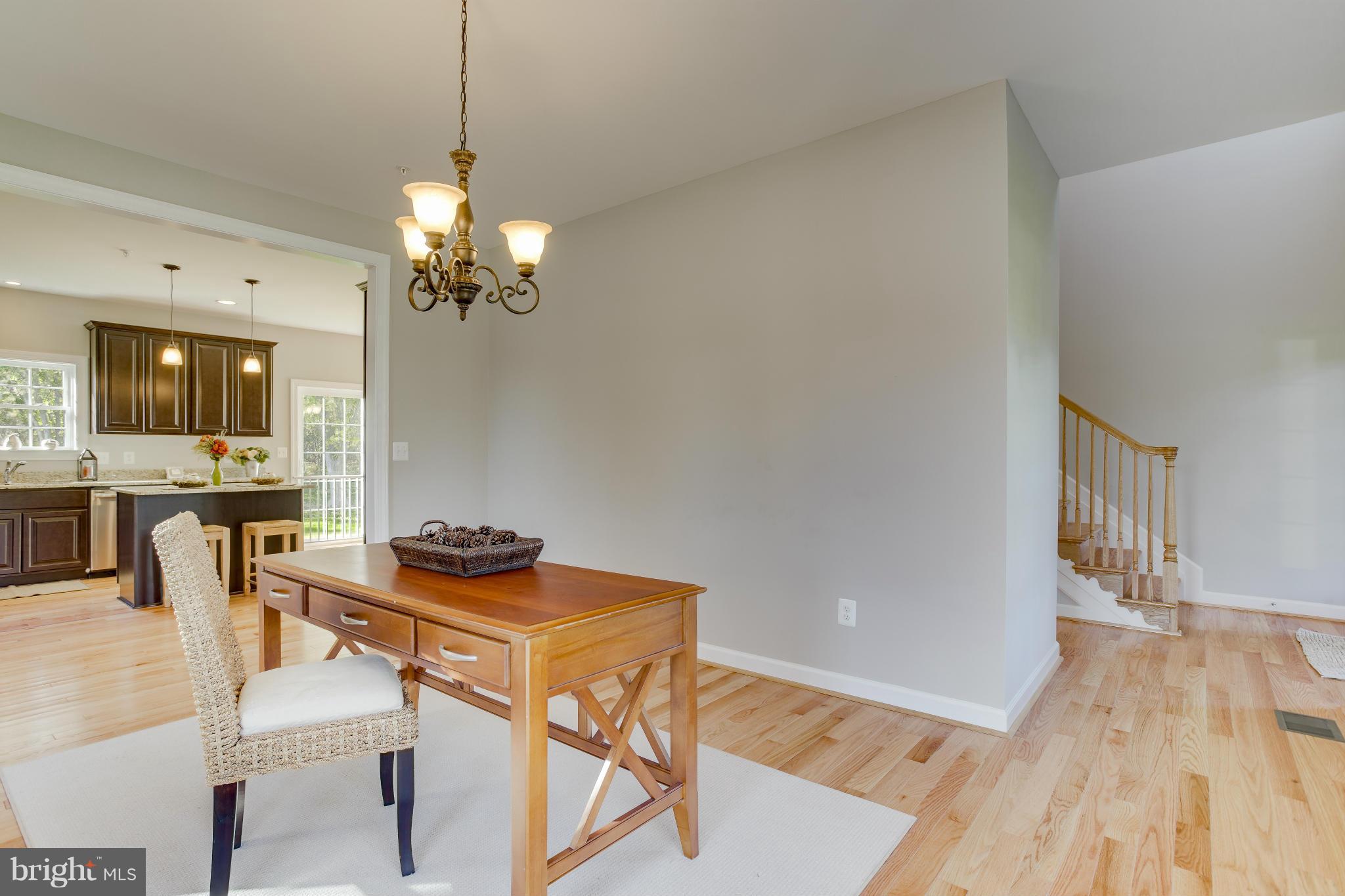 4821 Ridge Road Baltimore, MD 21237 - Photo 20 of 25 Dining Room