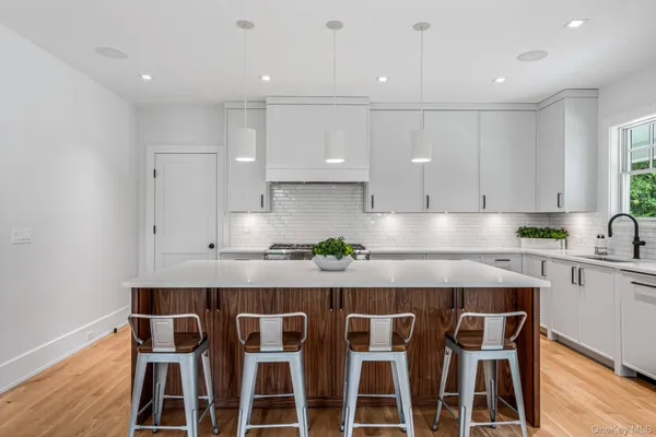 $3,775,000 | 36 Jagger Lane, Westhampton, NY 11977