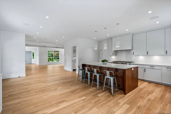 $3,775,000 | 36 Jagger Lane, Westhampton, NY 11977