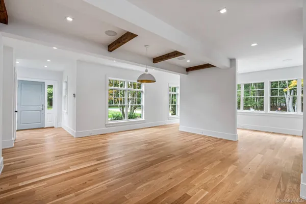 $3,775,000 | 36 Jagger Lane, Westhampton, NY 11977