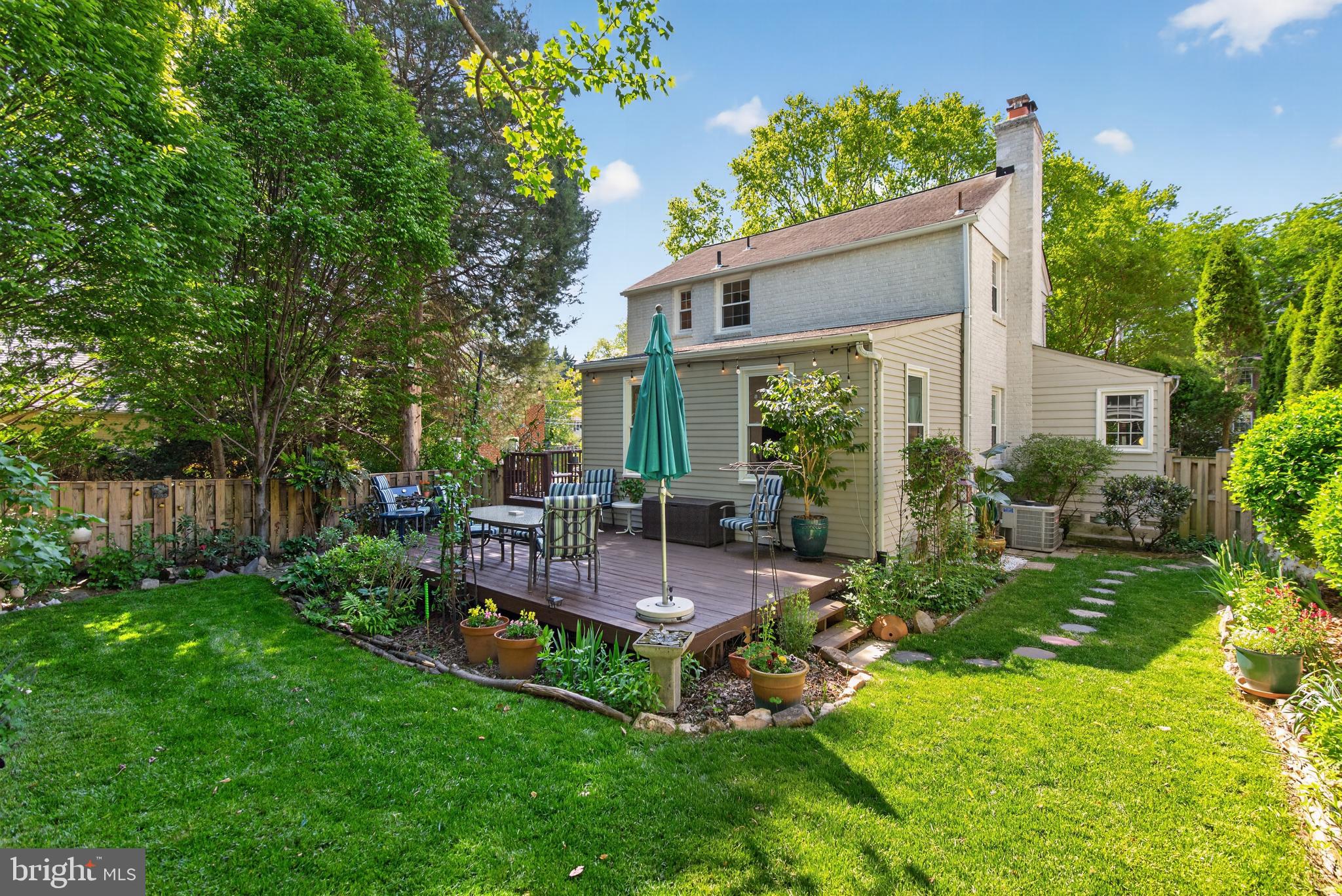 203 Baden Street Silver Spring, MD 20901 - Photo 4 of 48 Gallery Image 4