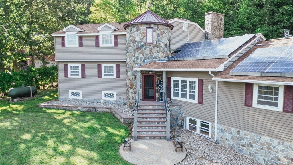 235 James Street Ludlow, MA 01056 - Photo 10 of 37