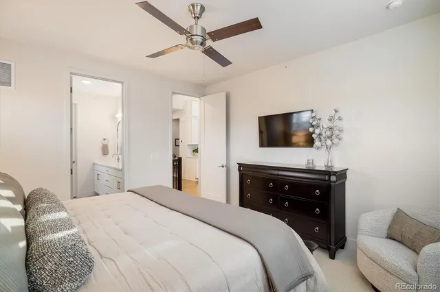 $800,000 | 8263 South Queen Street, Littleton, CO 80127