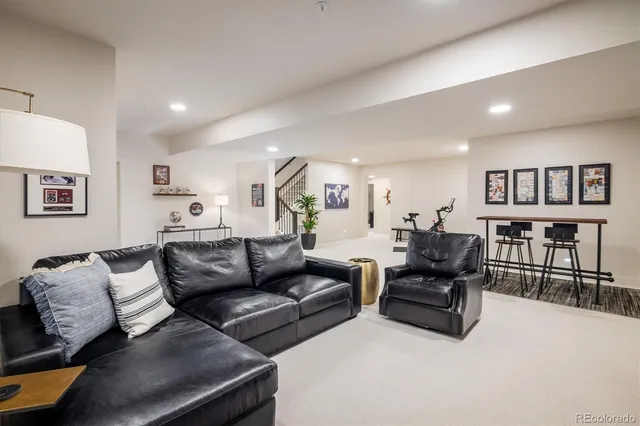 $800,000 | 8263 South Queen Street, Littleton, CO 80127