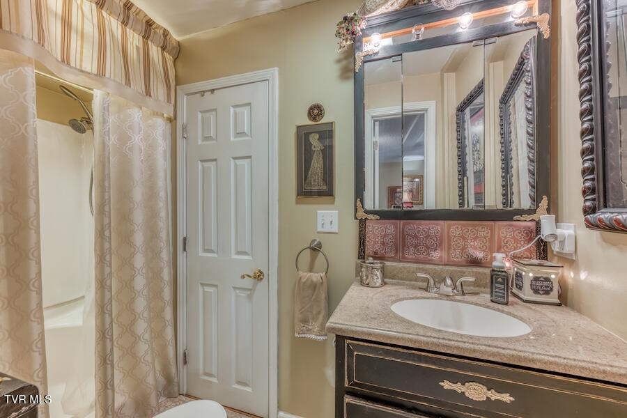 331 Hickory Bluff, Unit 331 Johnson City, TN 37601 - Photo 38 of 49 331 Hickory Bluff-38