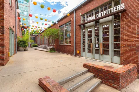$574,000 | 1212 Laurel Street, Unit 2009 SE, Nashville, TN 37203