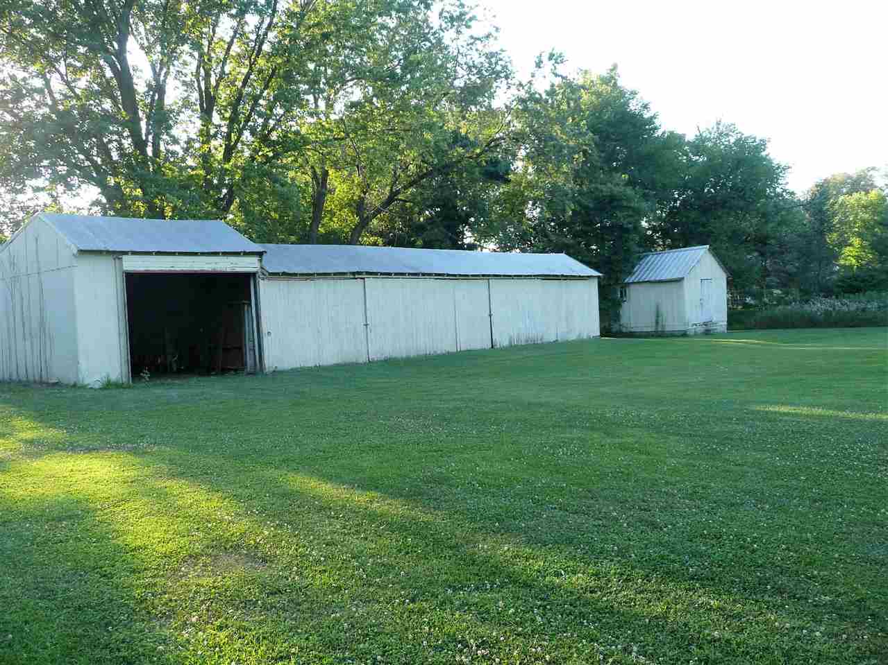 51525 Orange Road South Bend, IN 46628 - Photo 12 of 30 Gallery Image 12