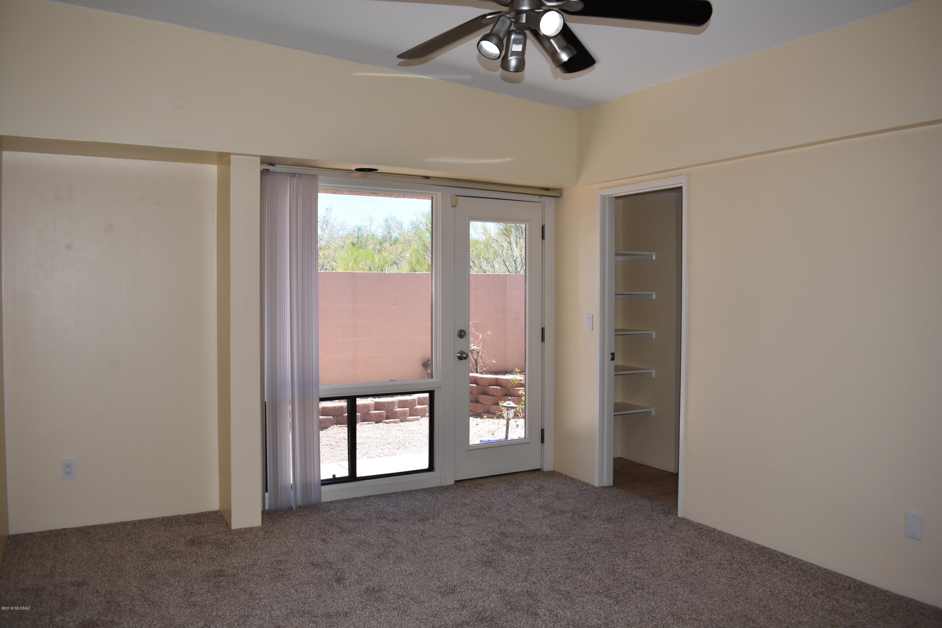 136 South Shadow Creek Place Tucson, AZ 85748 - Photo 17 of 33