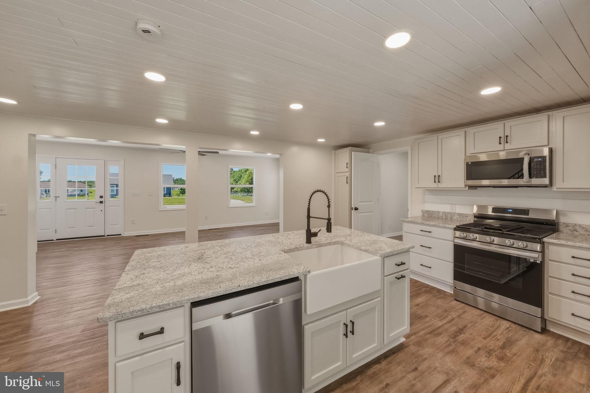 2426 Hampton Hall Road Callao, VA 22435 - Photo 20 of 41