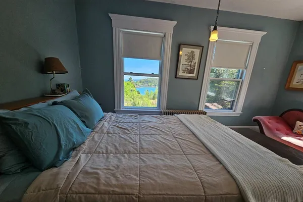 $1,175,000 | 31 Green Head Lane, Stonington, ME 04681