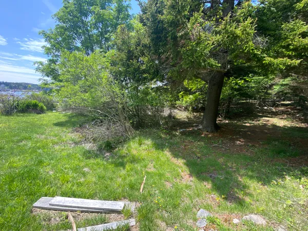 $1,175,000 | 31 Green Head Lane, Stonington, ME 04681