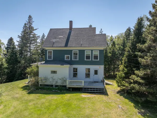 $1,175,000 | 31 Green Head Lane, Stonington, ME 04681