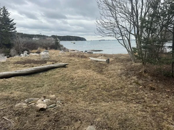 $1,175,000 | 31 Green Head Lane, Stonington, ME 04681