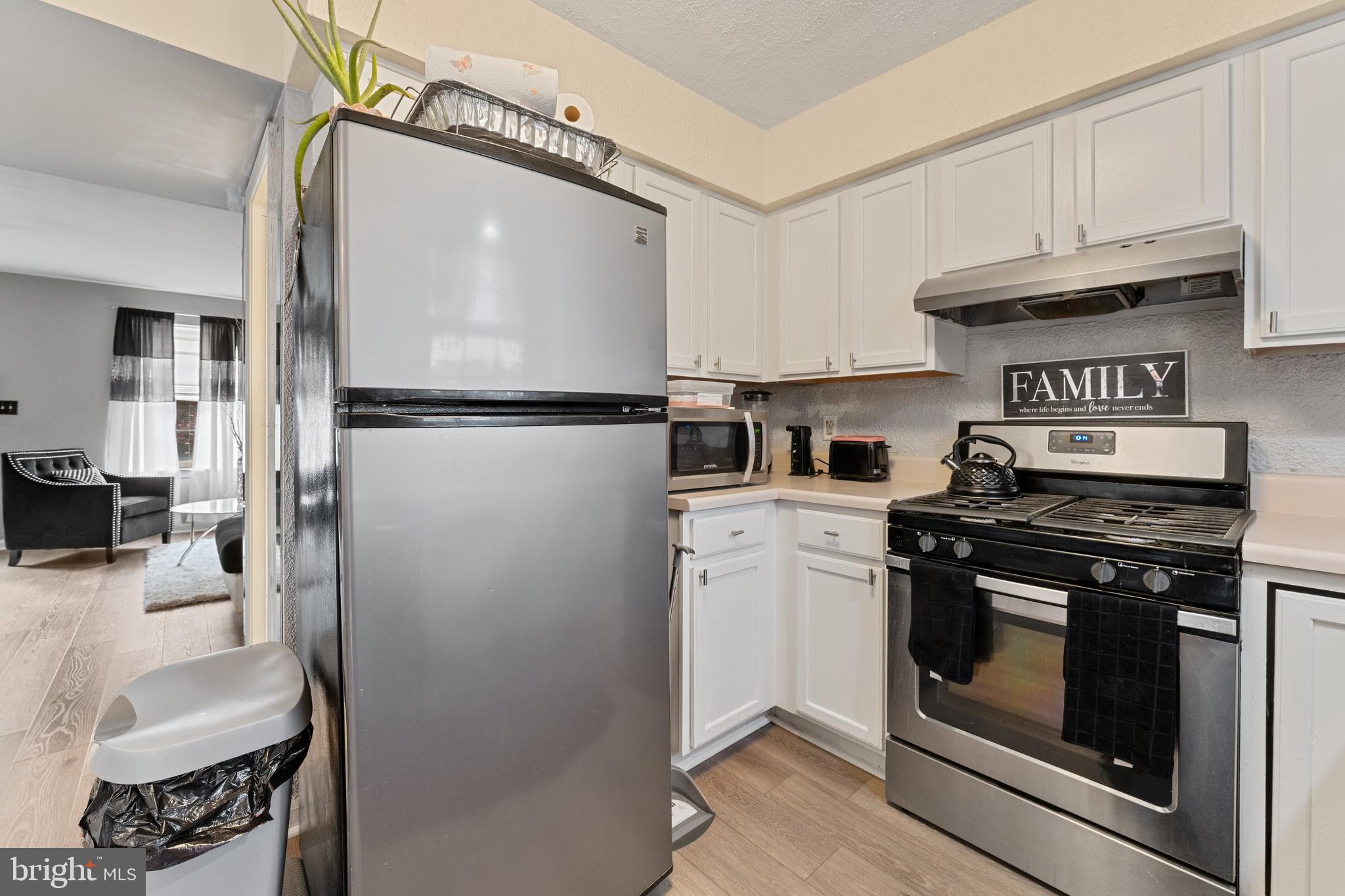 44 Tameron Place Rosedale, MD 21237 - Photo 11 of 25