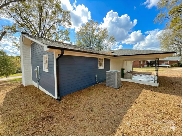 $425,000 | 221 Pecan Drive, Oakboro, NC 28129