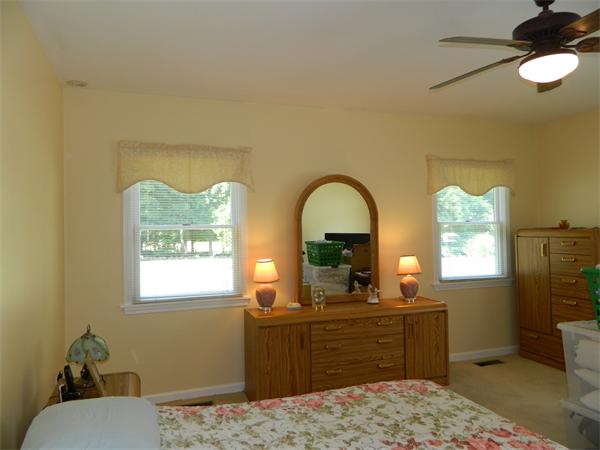 4 Sylvia Road North Reading, MA 01864 - Photo 14 of 18 Gallery Image 14
