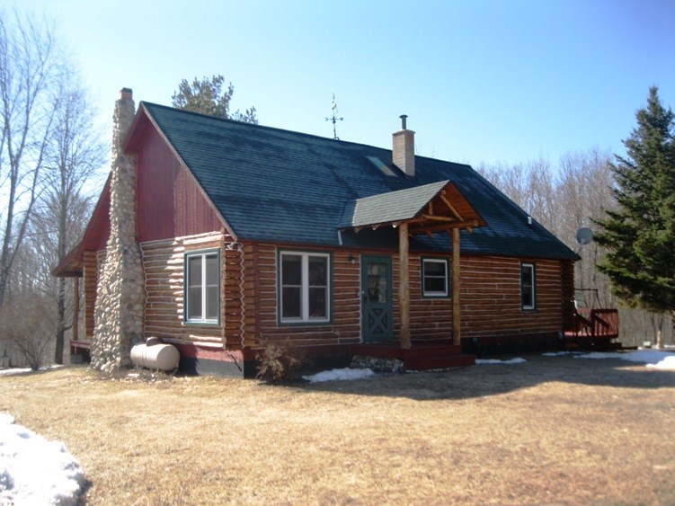8565 Rustic Lane Southwest Fife Lake, MI 49633 - Photo 21 of 24 1796583-28.JPG