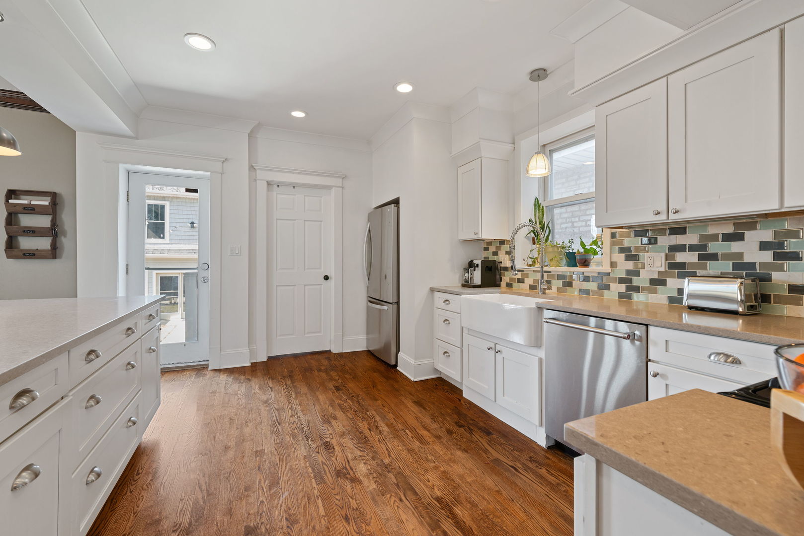 605 Thomas Avenue Forest Park, IL 60130 - Photo 11 of 32