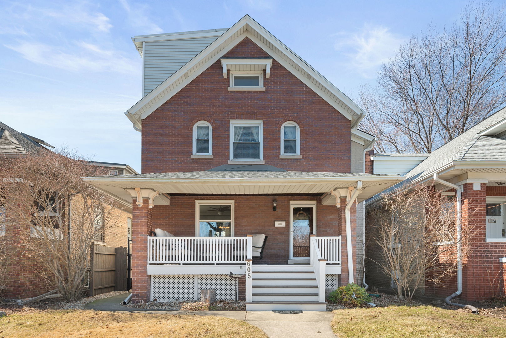 605 Thomas Avenue Forest Park, IL 60130 - Photo 2 of 32