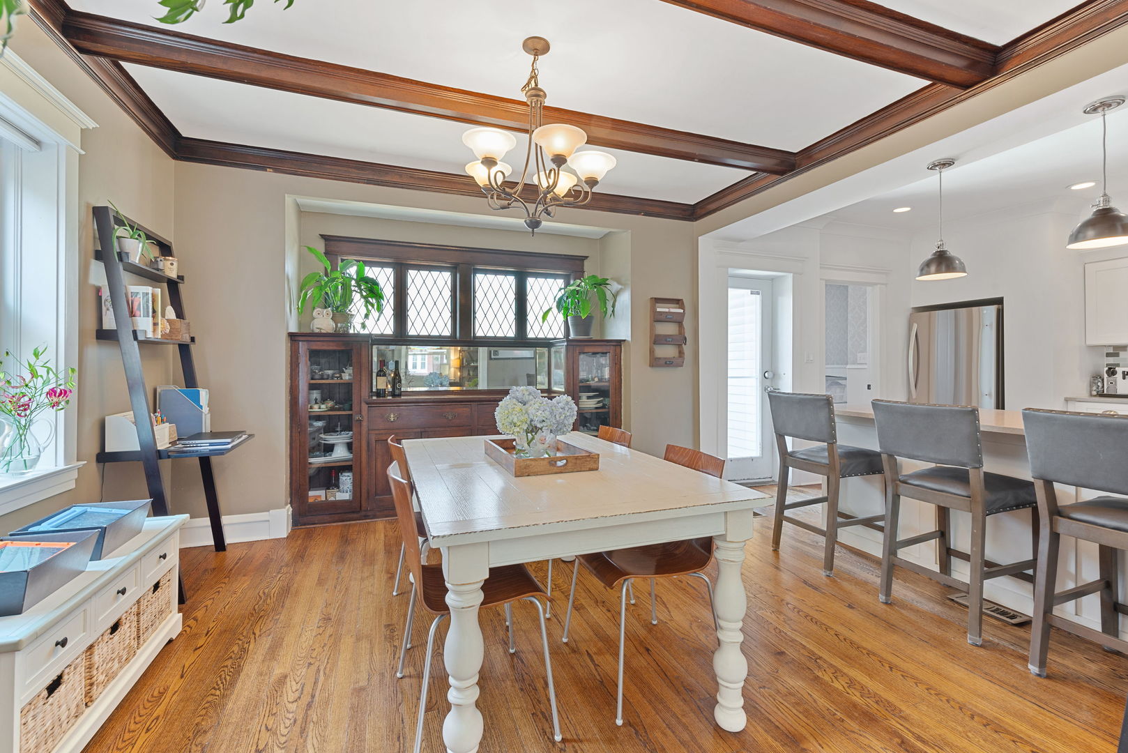 605 Thomas Avenue Forest Park, IL 60130 - Photo 7 of 32