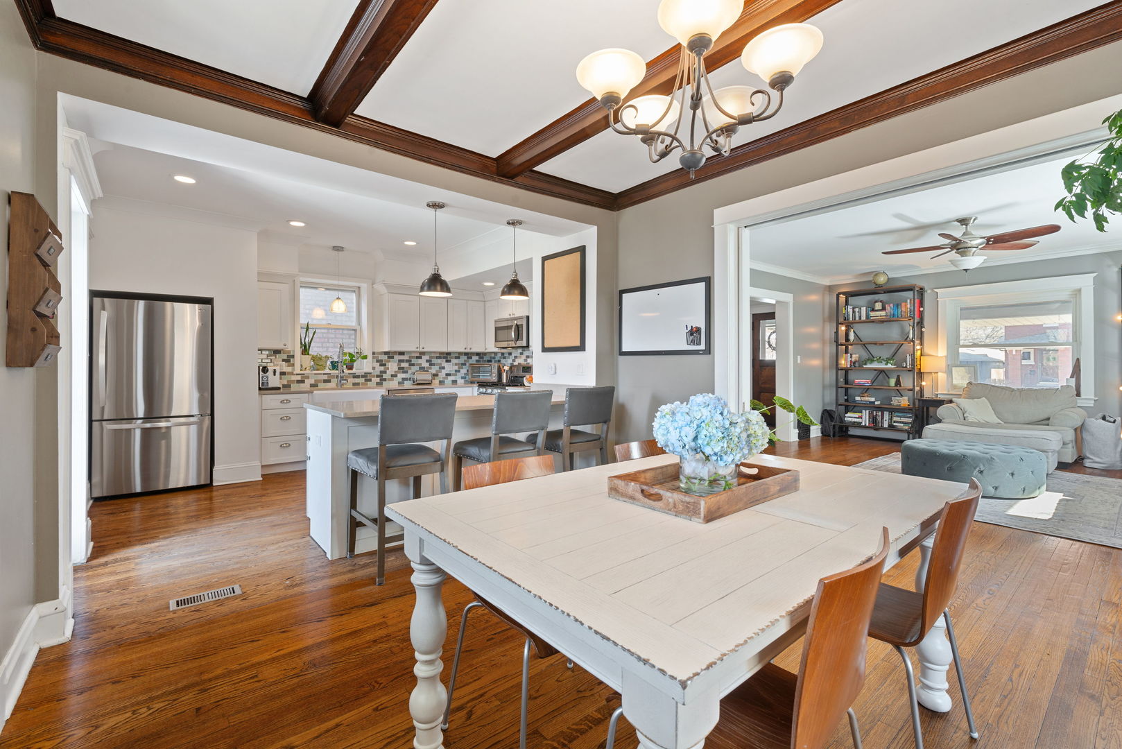 605 Thomas Avenue Forest Park, IL 60130 - Photo 8 of 32