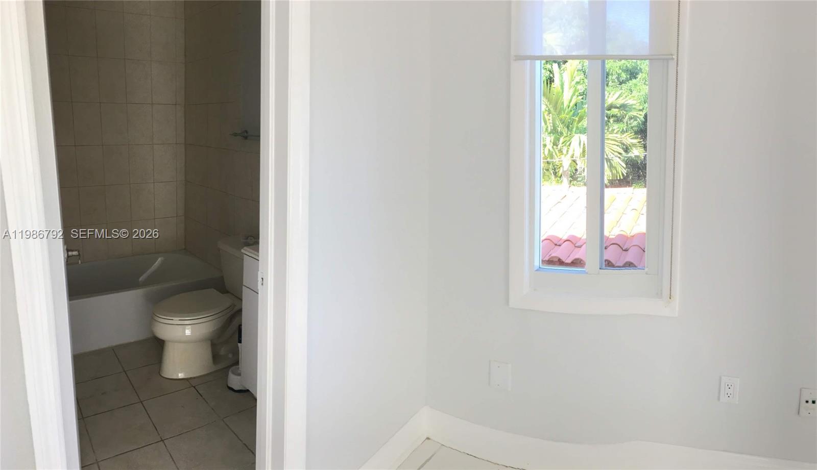 641 Southwest 28th Road, Unit 641 Miami, FL 33129 - Photo 6 of 12