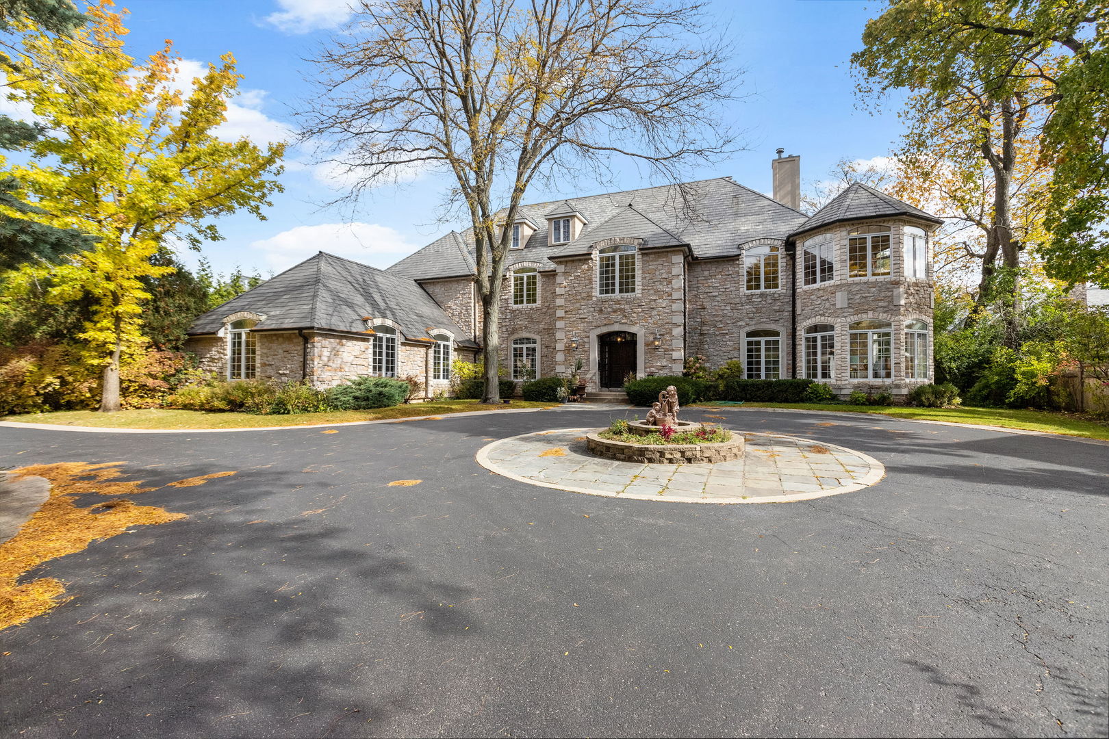 745 Sheridan Road, IL 60093 Compass