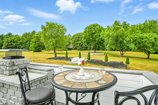 $529,000 | 725 Cedar Grove Road, Dresden, ME 04342