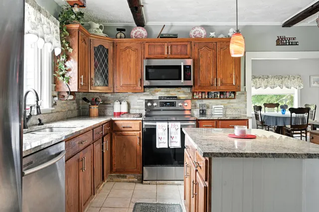 $529,000 | 725 Cedar Grove Road, Dresden, ME 04342