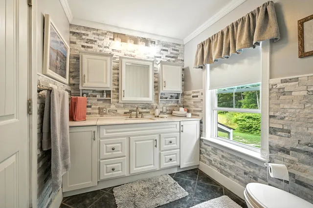 $529,000 | 725 Cedar Grove Road, Dresden, ME 04342