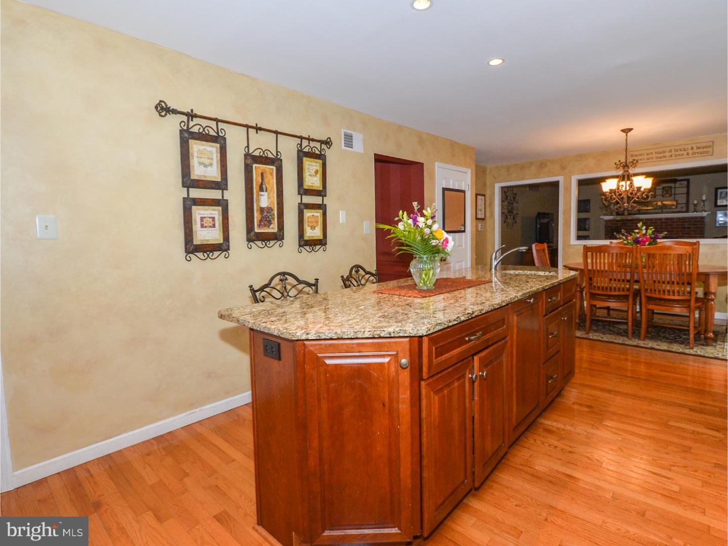 1155 Eagle Road Huntingdon Valley, PA 19006 - Photo 5 of 24 Gallery Image 5