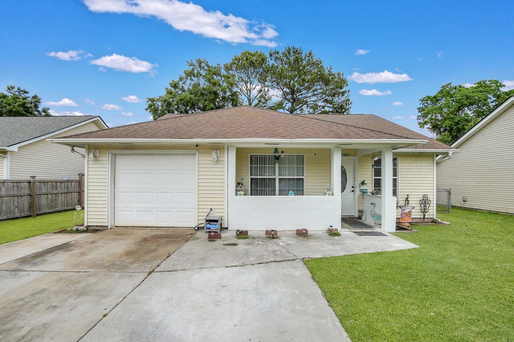 A7406170_1.jpg-SMALL