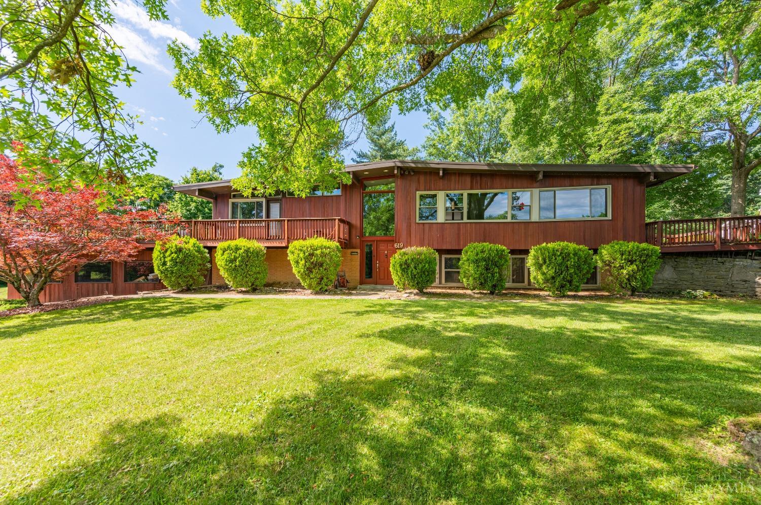 619 Fleming Road Cincinnati, OH 45231 - Photo 1 of 41