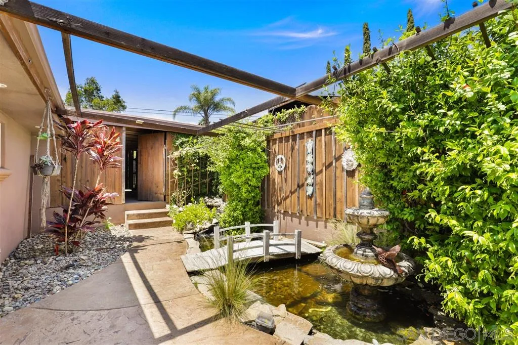 1021 Hillcrest View Lane Fallbrook, CA 92028 - Photo 20 of 24 a view of a swimming pool with sitting area