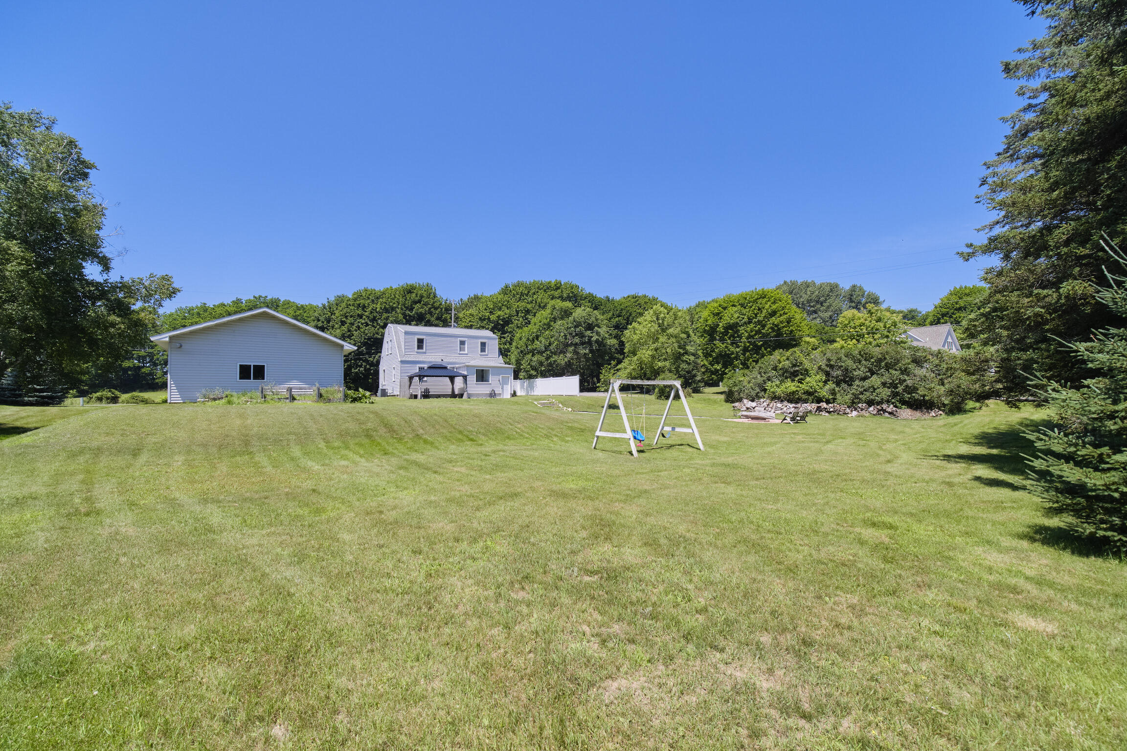 2631 Lakeshore Road Manistee, MI 49660 - Photo 37 of 50 Back Yard