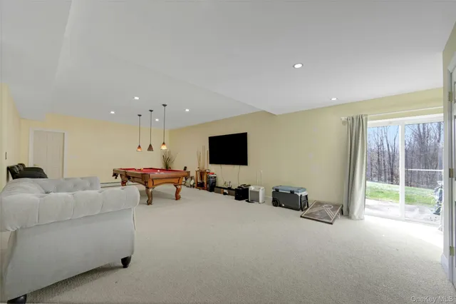 $999,000 | 4 Camelback Road, Chester, NY 10918