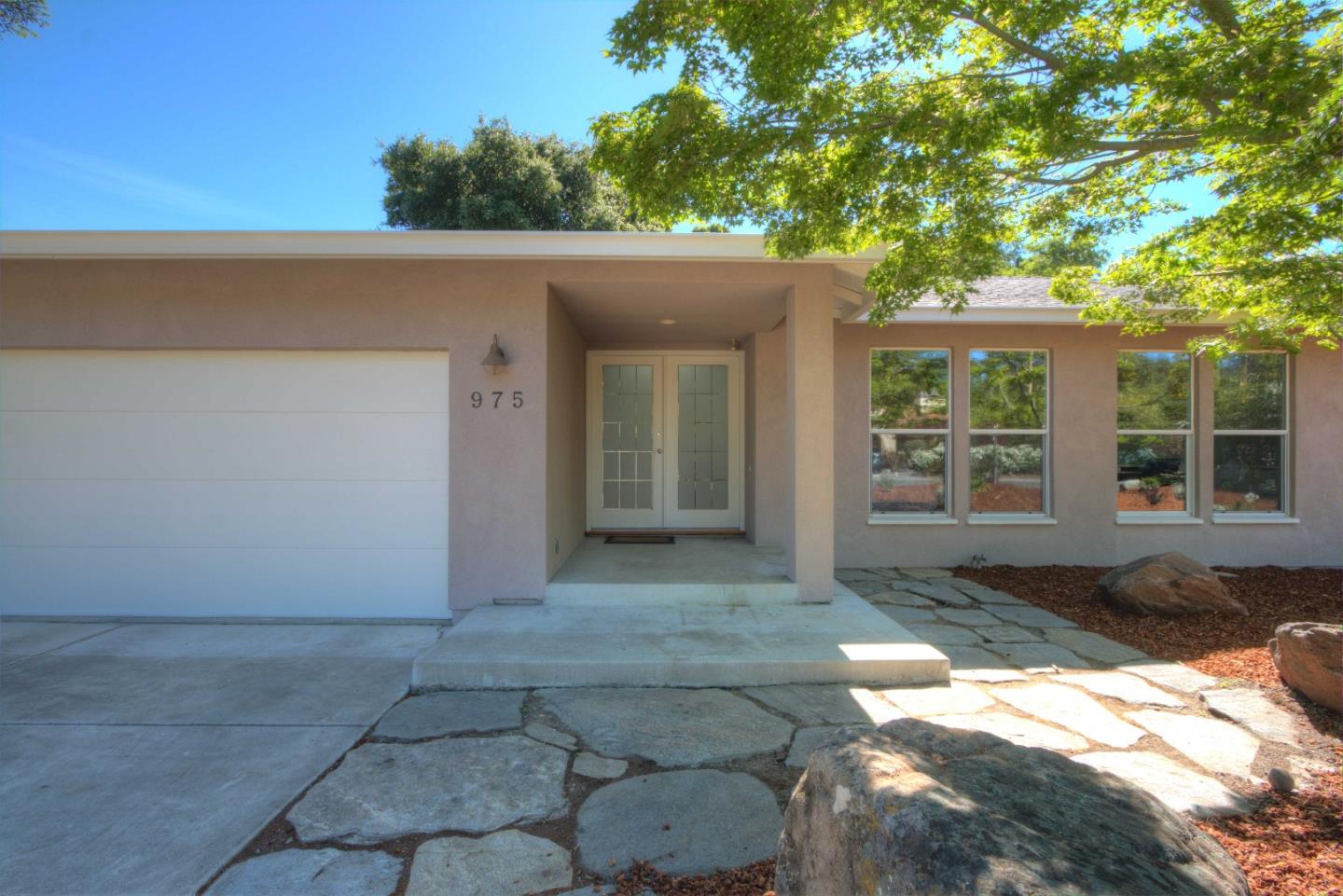 975 Parma Way Los Altos, CA 94024 - Photo 4 of 31