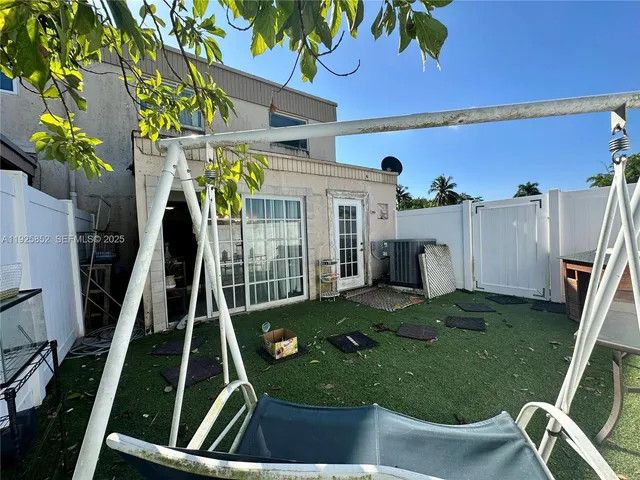 $359,999 | 8091 Northwest 12th Street, Unit A, Margate, FL 33063