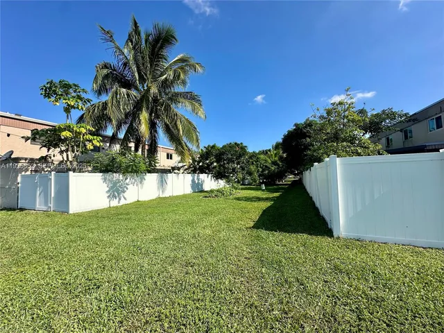 $359,999 | 8091 Northwest 12th Street, Unit A, Margate, FL 33063