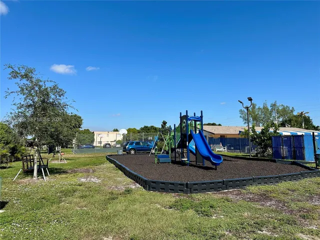 $359,999 | 8091 Northwest 12th Street, Unit A, Margate, FL 33063