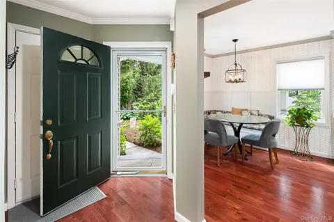 $829,000 | 401 Glenwood Drive, Unit 401, Briarcliff Manor, NY 10510