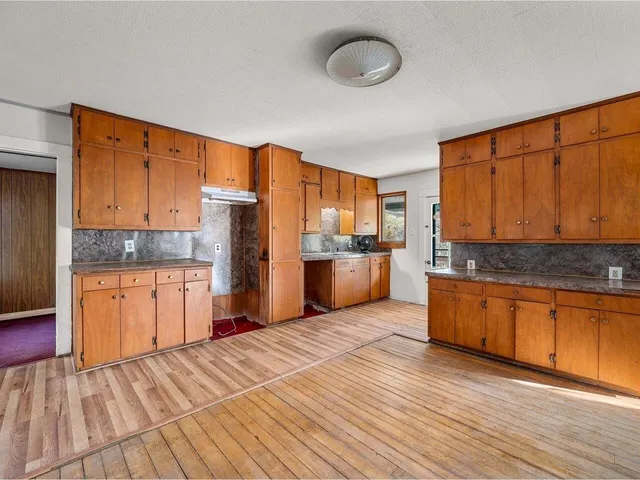 $249,000 | 4457 Highway 14, Royalton, VT 05068