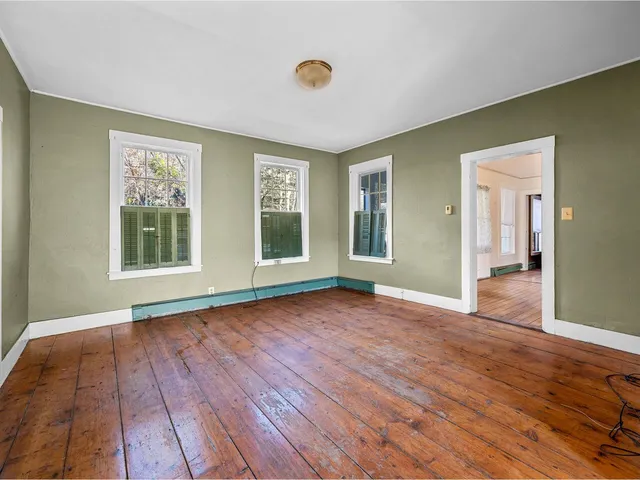 $249,000 | 4457 Highway 14, Royalton, VT 05068