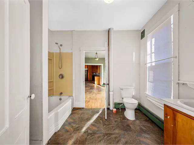 $249,000 | 4457 Highway 14, Royalton, VT 05068