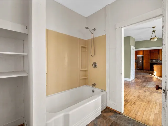 $249,000 | 4457 Highway 14, Royalton, VT 05068