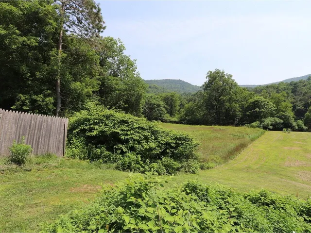 $249,000 | 4457 Highway 14, Royalton, VT 05068