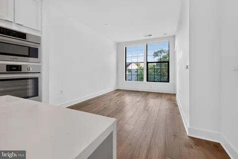 $689,900 | 1312 King Street, Unit 302, Alexandria, VA 22314