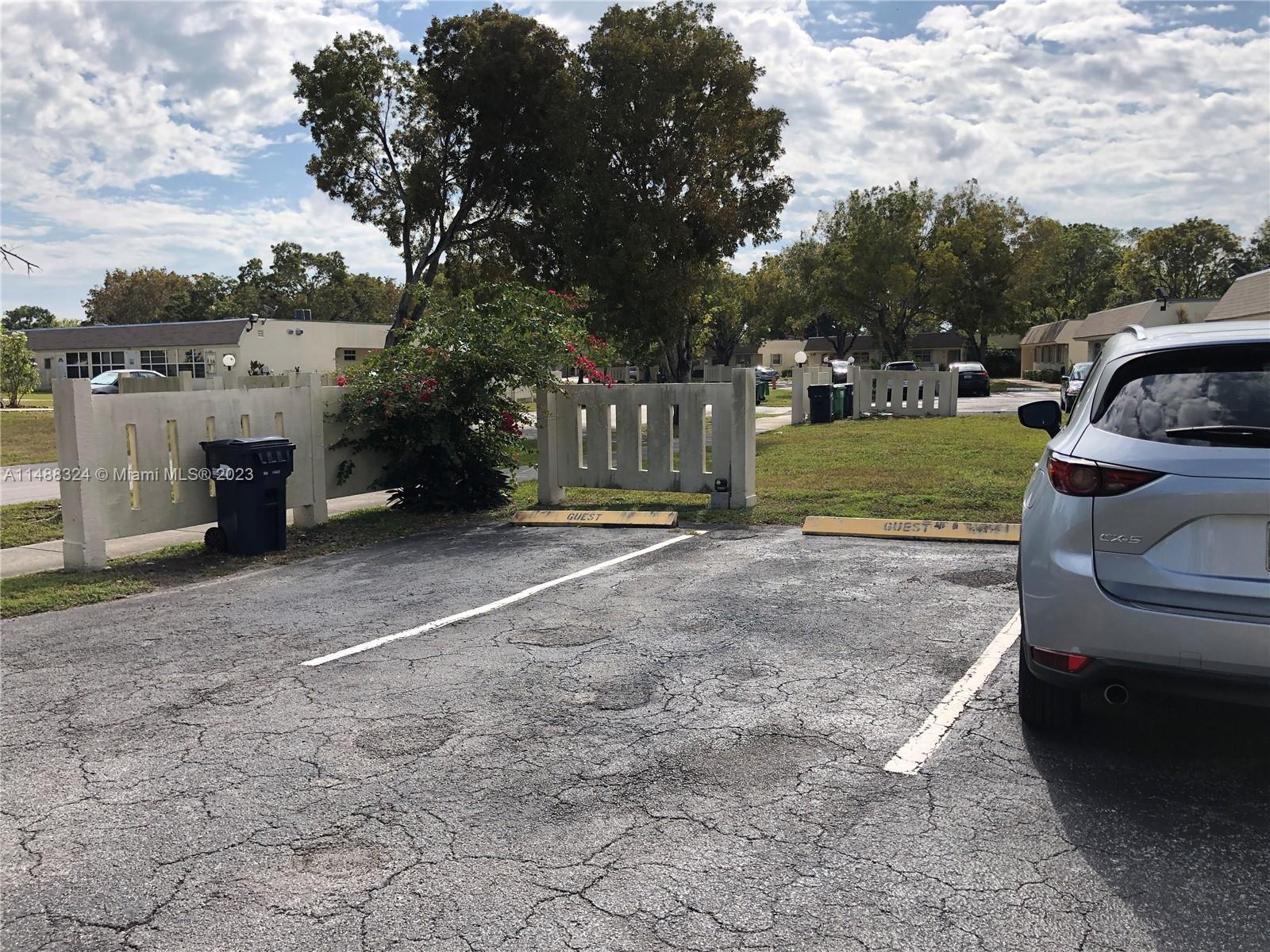 West Perrine Miami, FL 33157 - Photo 14 of 15 a view of a garden with houses