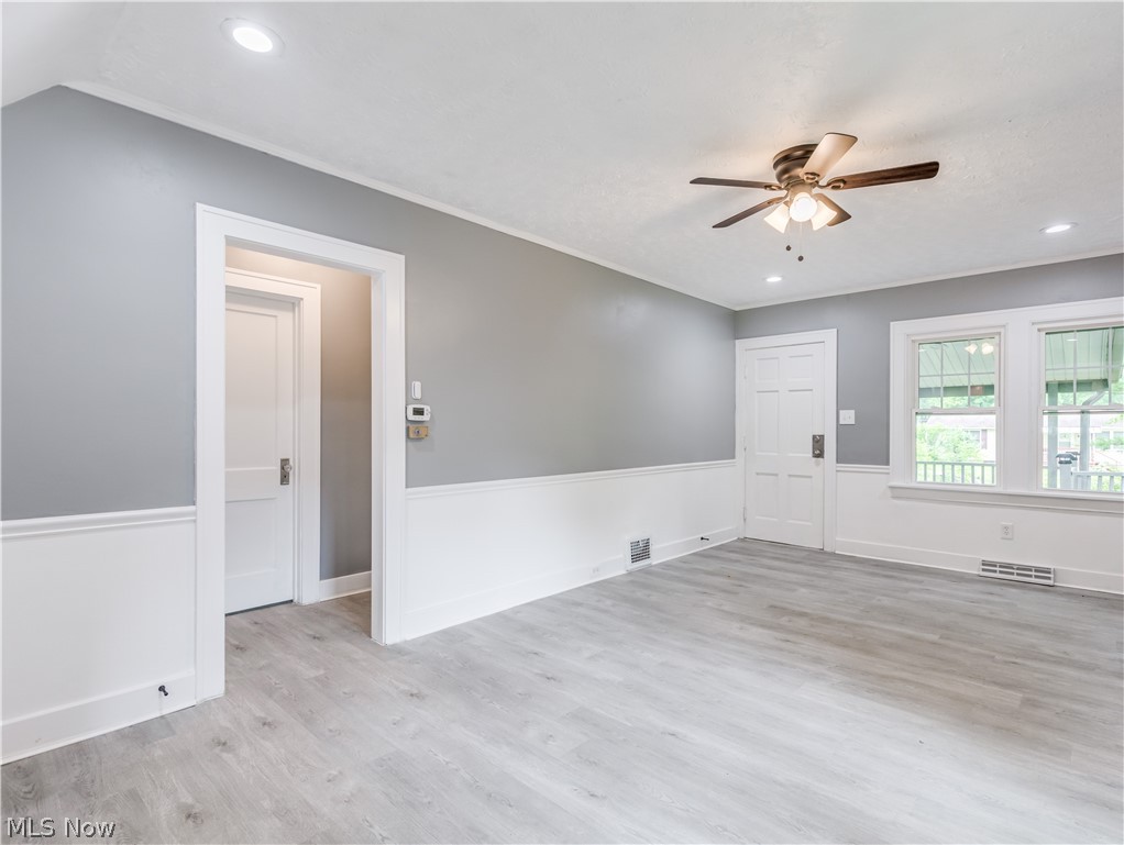 2059 Liberty Road Stow, OH 44224 - Photo 4 of 30 Gallery Image 4