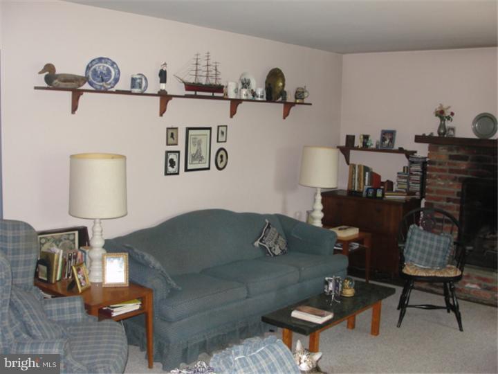 215 Surrey Road Chalfont, PA 18914 - Photo 15 of 25 Family Room